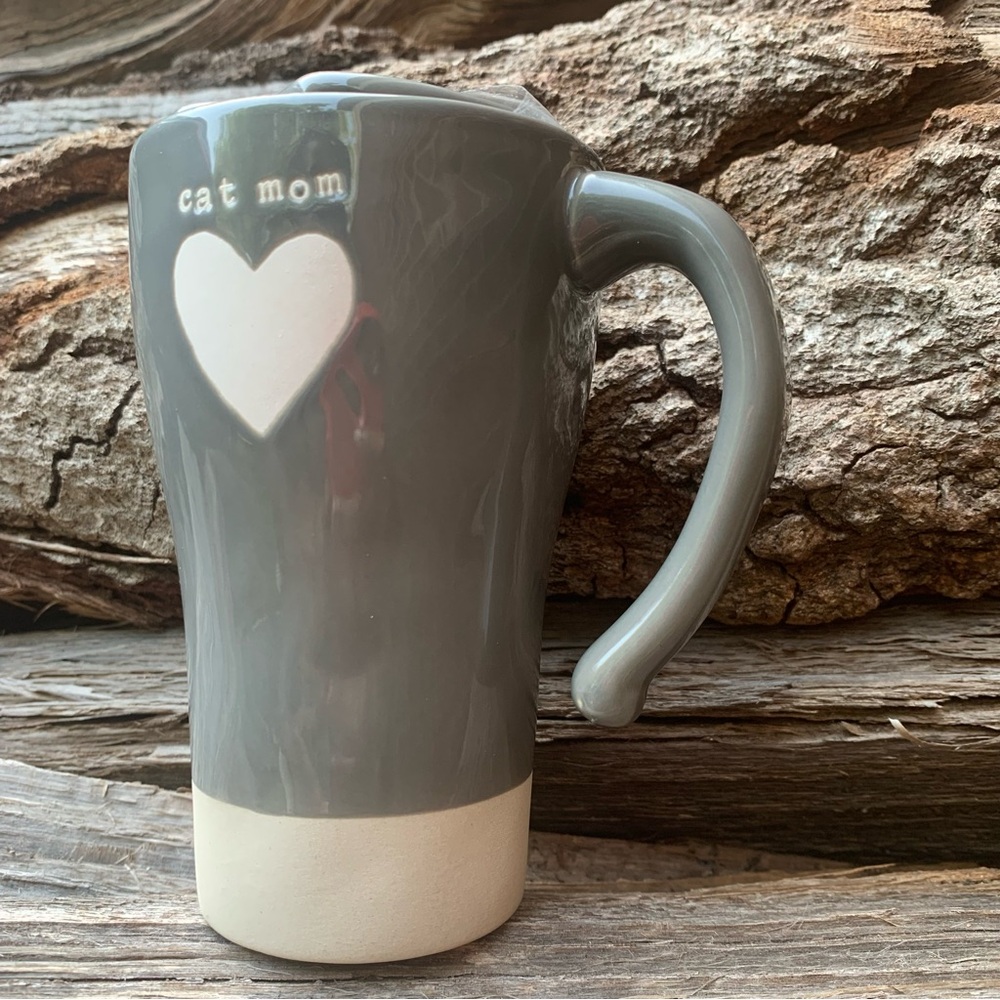 Gray Ceramic 'Cat Mom' Travel Mug w/ Lid | 12 fl oz. - Picture 2 of 7